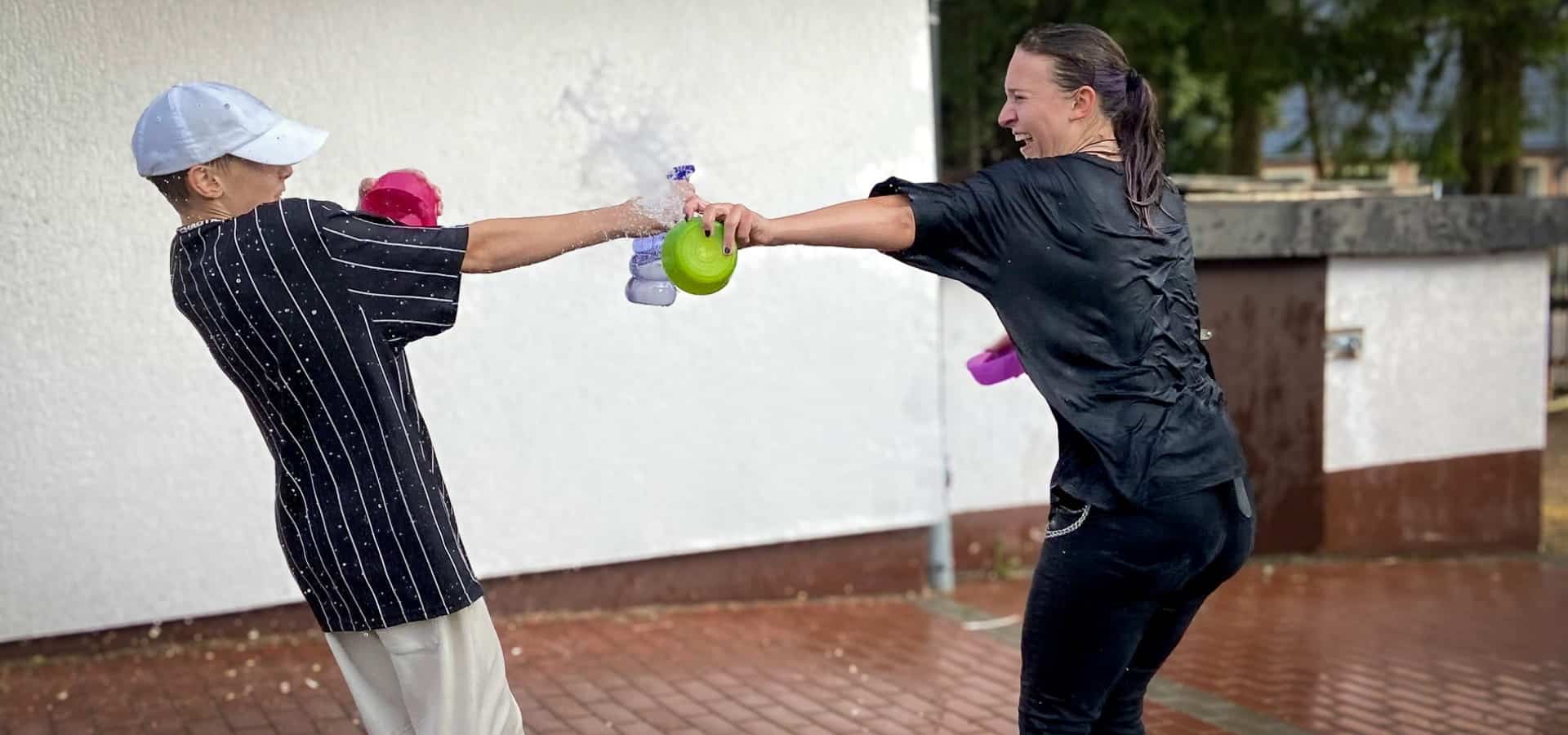 camp halligalli gemeinschaft wasserschlacht